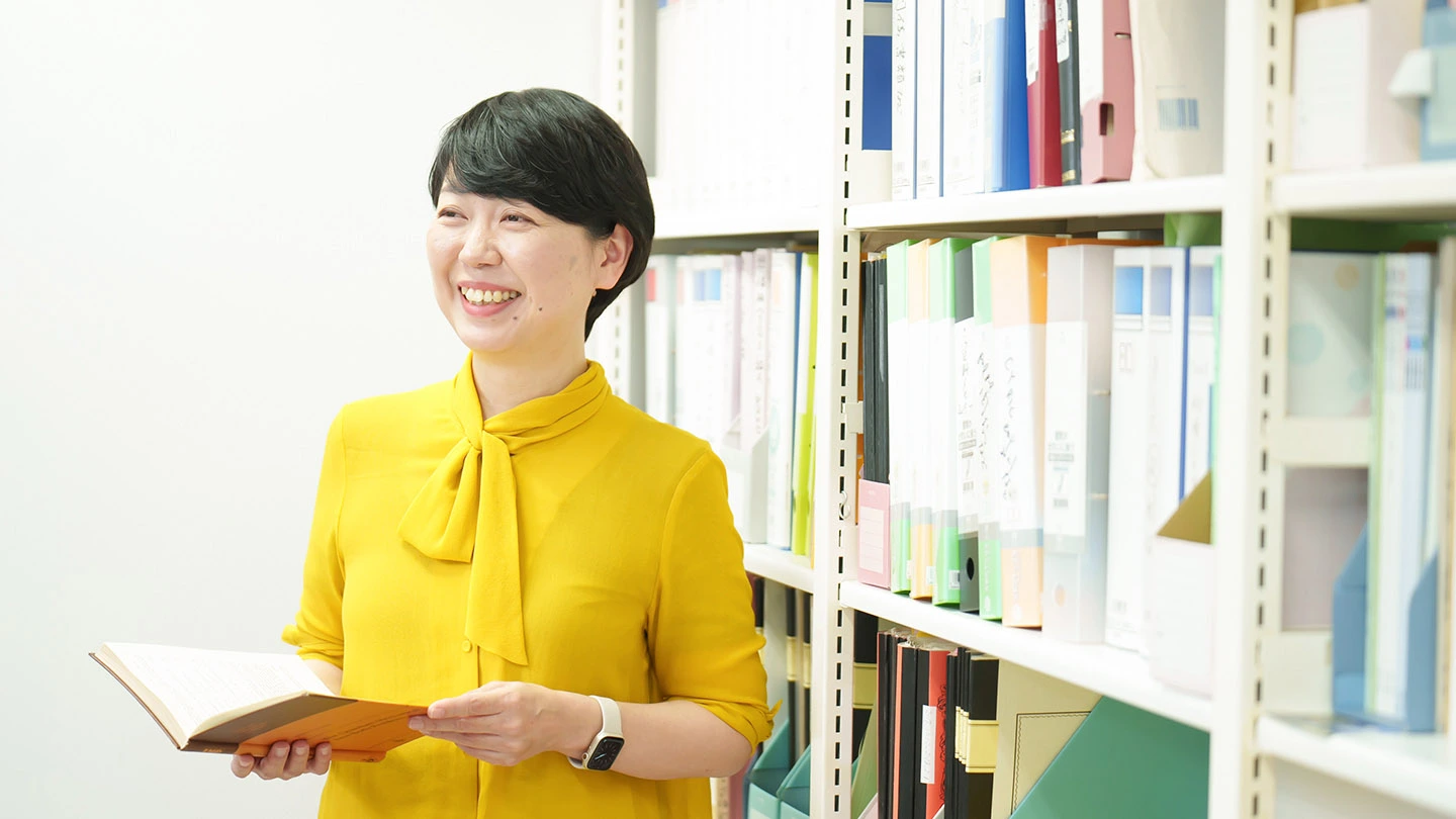 人物写真:関口仁子特定教授