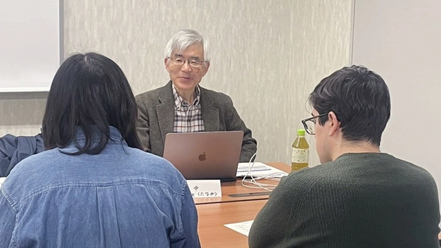 模擬面接を通じて学生に実践的なアドバイスを実施