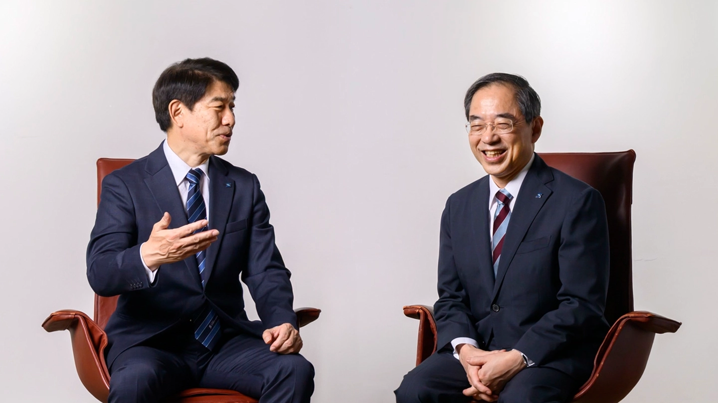 （左）大竹 尚登 理事長　（右）田中 雄二郎 学長