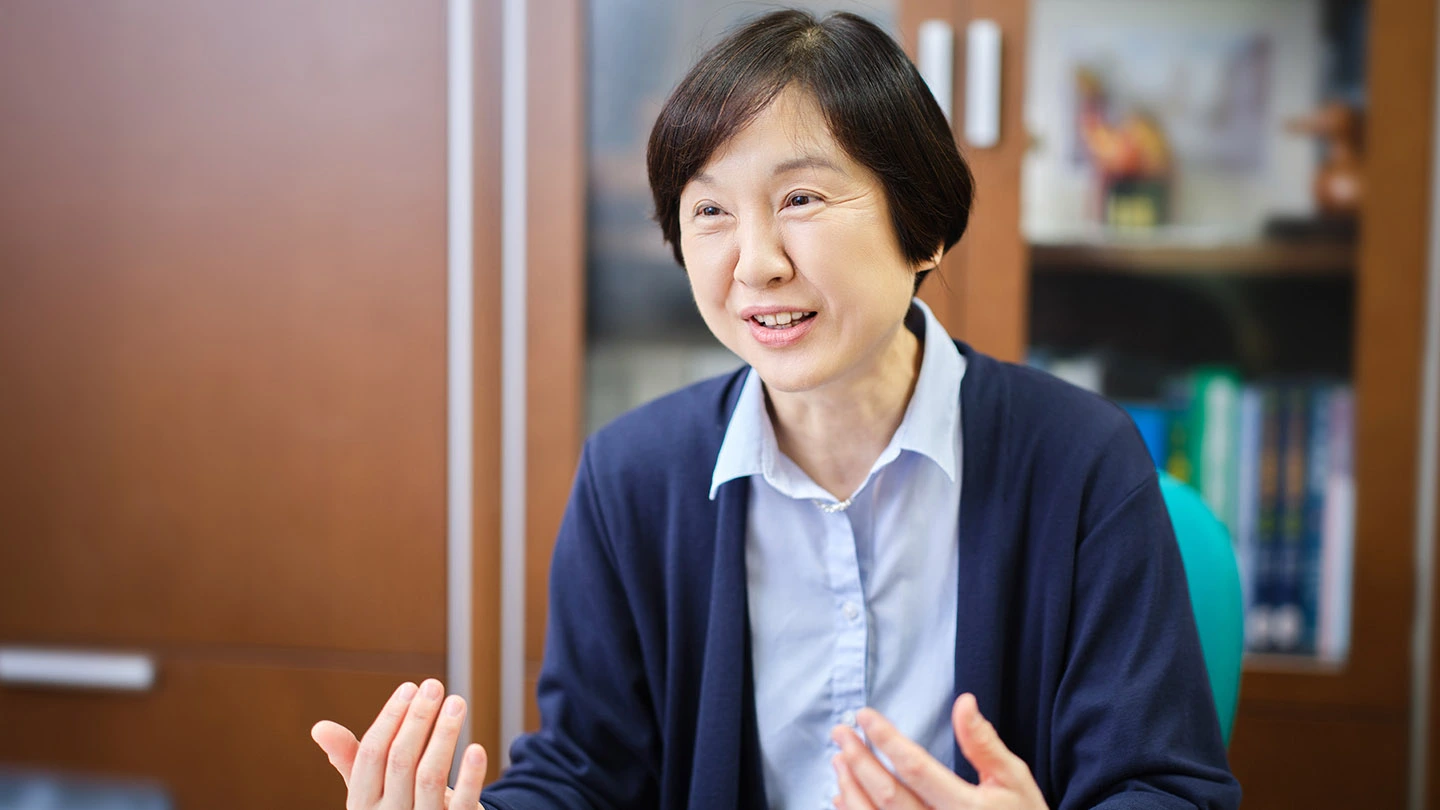 人物写真：豊島文子教授