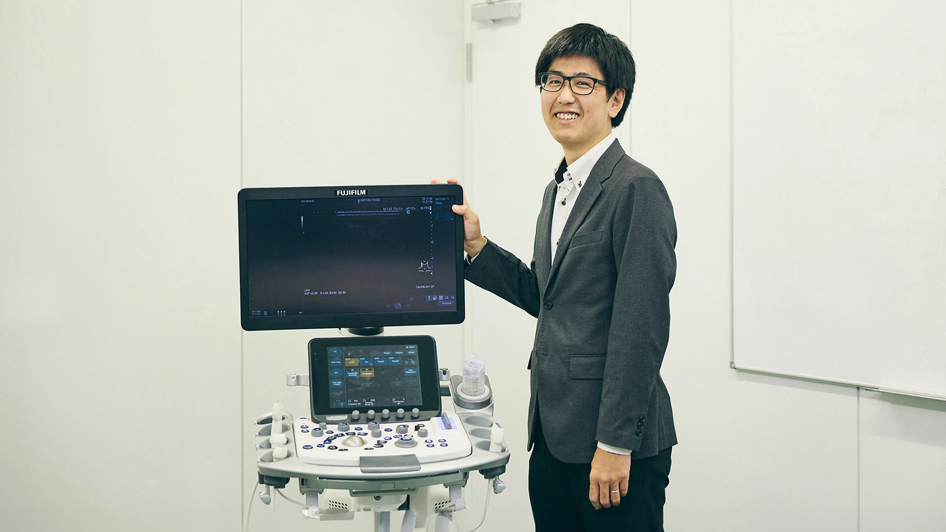Diagnostic ultrasound devices and Hirozumi Takeshima