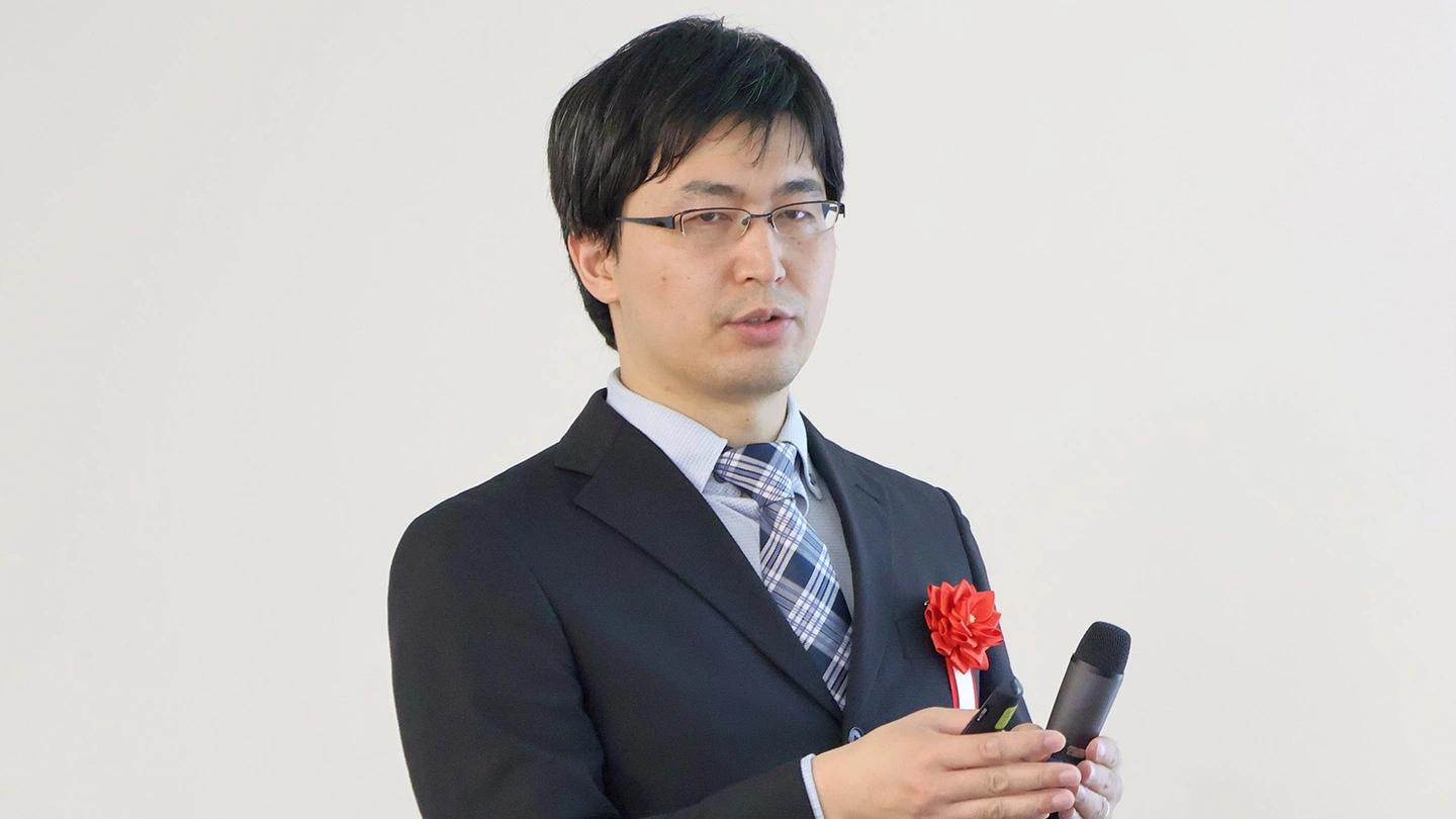 難波江裕之 准教授